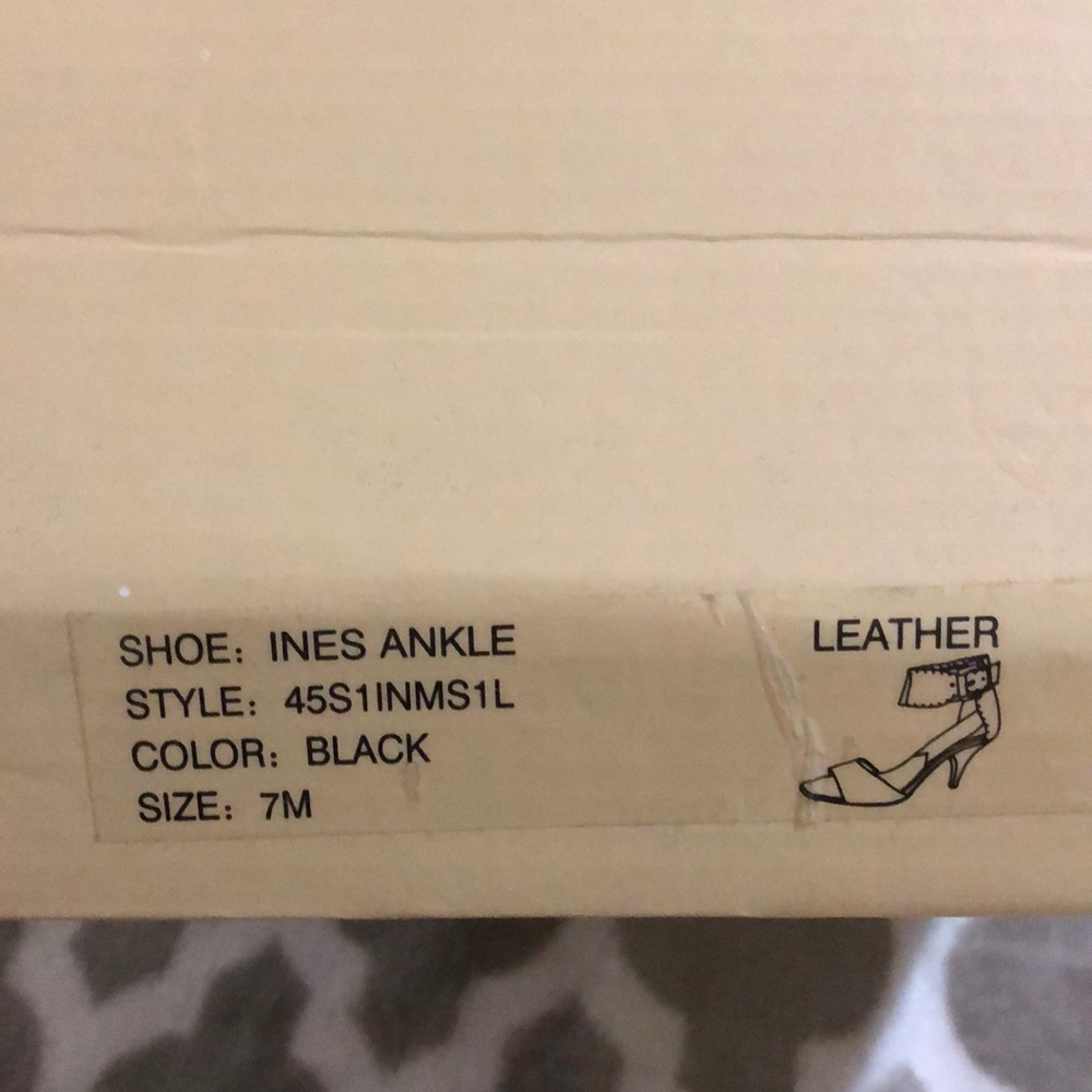 Shoes - Picture 4 of 4